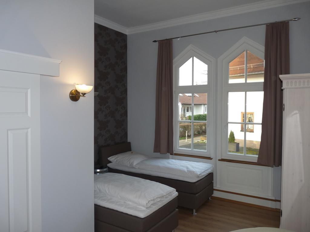 Gaestehaus "Unsere Stadtvilla" Hechingen Bagian luar foto